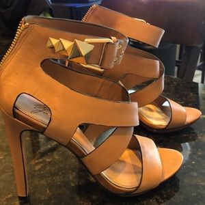 Badgley Mischka size 7.5 brand new never worn